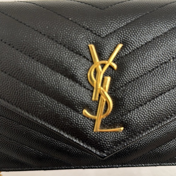 Saint Laurent Cassandre Envelope Chain Wallet - Picture 6 of 9